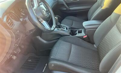 2017 Nissan Rogue SV   - Photo 13 - Delran, NJ 08075