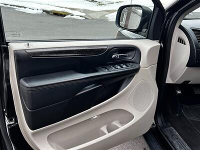 2016 Dodge Grand Caravan SXT   - Photo 19 - Delran, NJ 08075