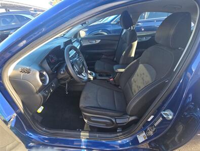 2023 Kia Forte LXS   - Photo 3 - Delran, NJ 08075
