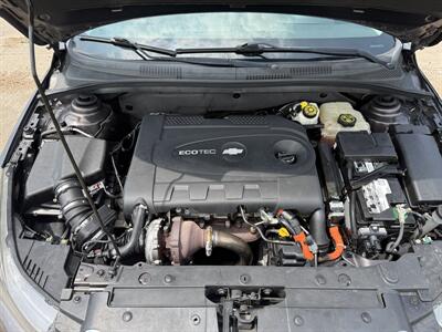 2015 Chevrolet Cruze Diesel Automatic   - Photo 12 - Muscatine, IA 52761