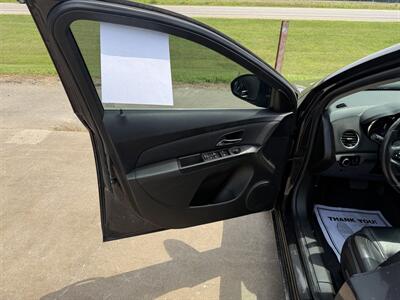 2015 Chevrolet Cruze Diesel Automatic   - Photo 9 - Muscatine, IA 52761