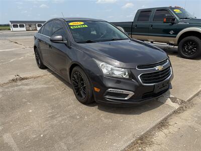 2015 Chevrolet Cruze Diesel Automatic   - Photo 2 - Muscatine, IA 52761