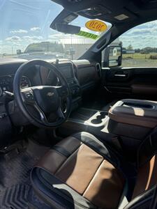 2020 Chevrolet Silverado 2500 High Country   - Photo 12 - Muscatine, IA 52761