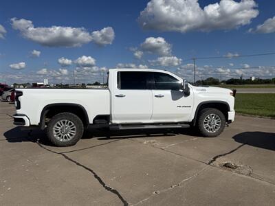 2020 Chevrolet Silverado 2500 High Country   - Photo 5 - Muscatine, IA 52761