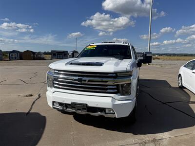 2020 Chevrolet Silverado 2500 High Country   - Photo 2 - Muscatine, IA 52761