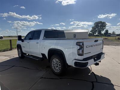 2020 Chevrolet Silverado 2500 High Country   - Photo 8 - Muscatine, IA 52761