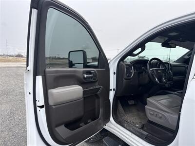 2023 Chevrolet Silverado 2500 LTZ   - Photo 13 - Muscatine, IA 52761