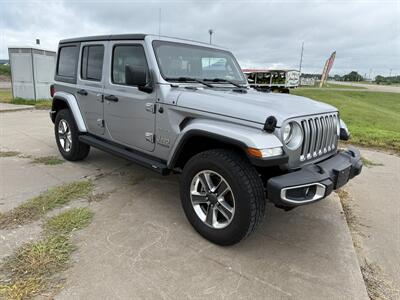 2020 Jeep Wrangler Unlimited Sahara   - Photo 4 - Muscatine, IA 52761