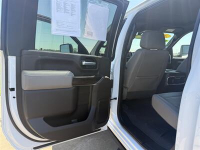 2021 GMC Sierra 3500HD SLT - Photo 13 - Muscatine, IA 52761