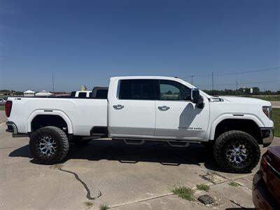 2021 GMC Sierra 3500HD SLT - Photo 4 - Muscatine, IA 52761