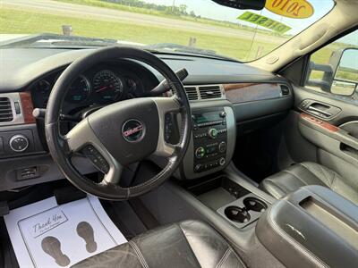 2010 GMC Sierra 2500 SLT   - Photo 7 - Muscatine, IA 52761