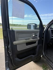 2011 RAM 2500 SLT   - Photo 10 - Muscatine, IA 52761