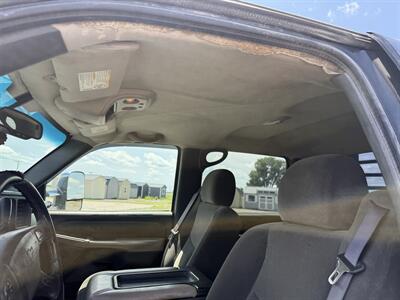 2005 Chevrolet Silverado 2500HD LT   - Photo 13 - Muscatine, IA 52761
