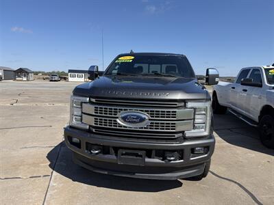 2019 Ford F-350 Super Duty Platinum   - Photo 2 - Muscatine, IA 52761