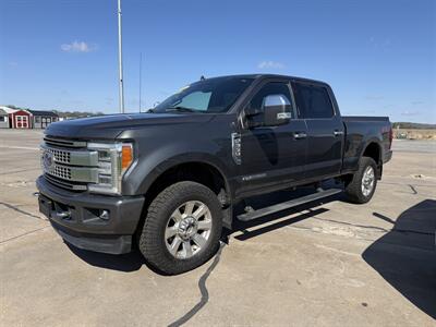 2019 Ford F-350 Super Duty Platinum   - Photo 1 - Muscatine, IA 52761