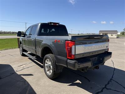 2019 Ford F-350 Super Duty Platinum   - Photo 6 - Muscatine, IA 52761
