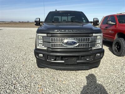 2019 Ford F-350 Super Duty Platinum   - Photo 2 - Muscatine, IA 52761