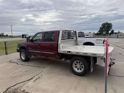 2005 Chevrolet Silverado 2500HD LS - Photo 8 - Muscatine, IA 52761