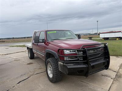 2005 Chevrolet Silverado 2500HD LS - Photo 3 - Muscatine, IA 52761