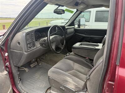 2005 Chevrolet Silverado 2500HD LS - Photo 10 - Muscatine, IA 52761