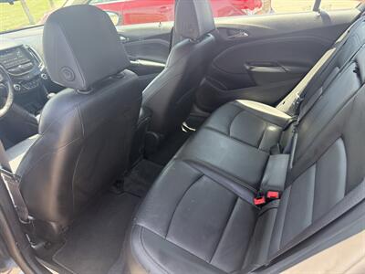 2018 Chevrolet Cruze LT Diesel Manual - Photo 11 - Muscatine, IA 52761