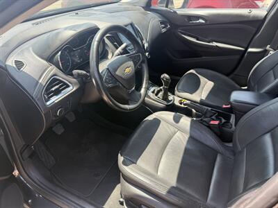 2018 Chevrolet Cruze LT Diesel Manual - Photo 10 - Muscatine, IA 52761