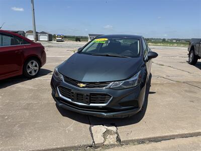 2018 Chevrolet Cruze LT Diesel Manual - Photo 2 - Muscatine, IA 52761