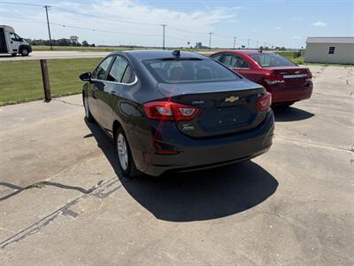 2018 Chevrolet Cruze LT Diesel Manual - Photo 7 - Muscatine, IA 52761