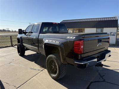 2015 Chevrolet Silverado 2500 LTZ - Photo 7 - Muscatine, IA 52761