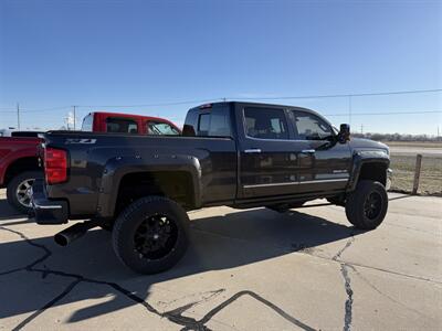 2015 Chevrolet Silverado 2500 LTZ - Photo 5 - Muscatine, IA 52761