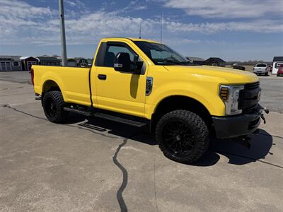 2019 Ford F-250 Super Duty XL   - Photo 3 - Muscatine, IA 52761