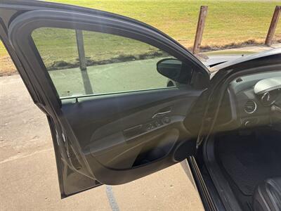 2014 Chevrolet Cruze Diesel - Photo 9 - Muscatine, IA 52761