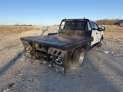 2019 Ford F-350 Super Duty XLT   - Photo 7 - Muscatine, IA 52761