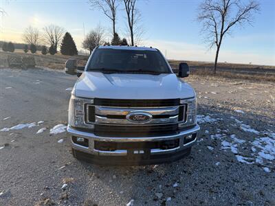 2019 Ford F-350 Super Duty XLT   - Photo 3 - Muscatine, IA 52761