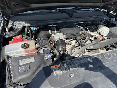 2011 GMC Sierra 2500 SLT   - Photo 14 - Muscatine, IA 52761