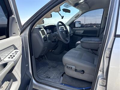 2008 Dodge Ram 2500 ST - Photo 9 - Muscatine, IA 52761