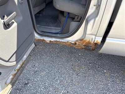 2008 Dodge Ram 2500 ST - Photo 10 - Muscatine, IA 52761