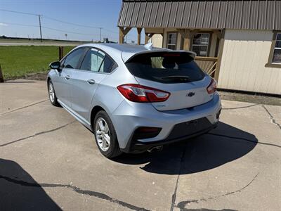 2018 Chevrolet Cruze LT Diesel Manual   - Photo 6 - Muscatine, IA 52761