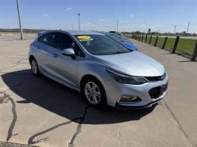 2018 Chevrolet Cruze LT Diesel Manual   - Photo 3 - Muscatine, IA 52761