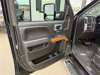 2019 Chevrolet Silverado 2500 High Country - Photo 9 - Muscatine, IA 52761