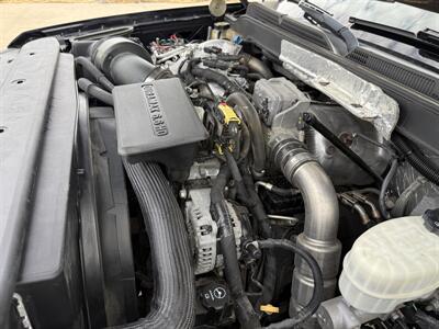 2019 Chevrolet Silverado 2500 High Country - Photo 12 - Muscatine, IA 52761