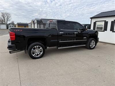 2019 Chevrolet Silverado 2500 High Country - Photo 4 - Muscatine, IA 52761