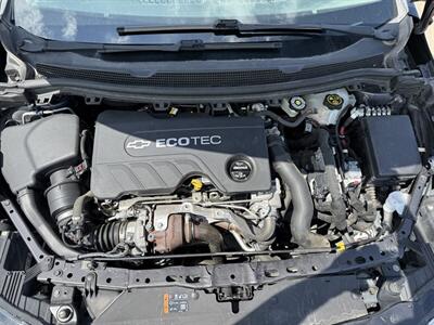 2017 Chevrolet Cruze LT Diesel Manual   - Photo 9 - Muscatine, IA 52761