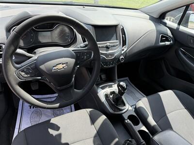 2017 Chevrolet Cruze LT Diesel Manual   - Photo 7 - Muscatine, IA 52761