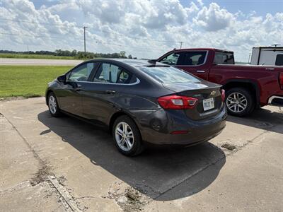 2017 Chevrolet Cruze LT Diesel Manual   - Photo 5 - Muscatine, IA 52761