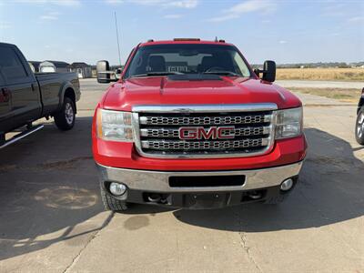 2013 GMC Sierra 2500 SLT   - Photo 2 - Muscatine, IA 52761