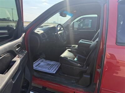 2013 GMC Sierra 2500 SLT   - Photo 14 - Muscatine, IA 52761