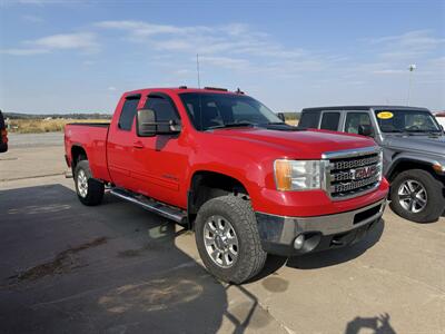 2013 GMC Sierra 2500 SLT   - Photo 3 - Muscatine, IA 52761
