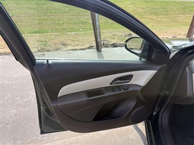 2014 Chevrolet Cruze Diesel - Photo 8 - Muscatine, IA 52761