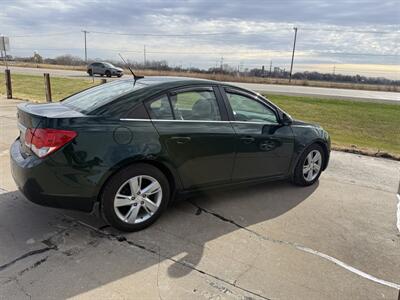 2014 Chevrolet Cruze Diesel - Photo 4 - Muscatine, IA 52761